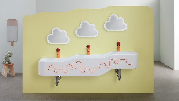 Geberit Bambini play and washspace in carmine red and orange