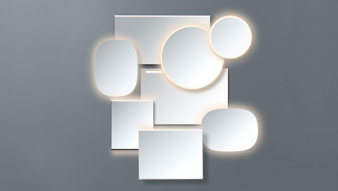 Option Illuminated mirror for more design variety (© Geberit)