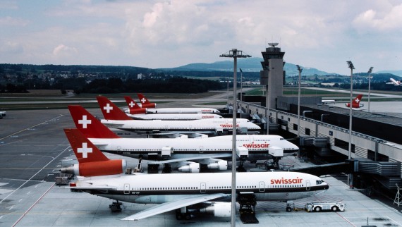 Aircraft of the former Swissair are parked at the dock of Terminal A in Zurich in the 1980s (© ETH-Bibliothek Zürich) Aircraft of the former Swissair are parked at the dock of Terminal A in Zurich in the 1980s (© ETH-Bibliothek Zürich)