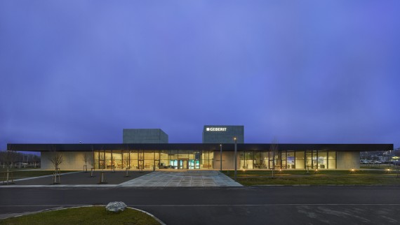 Geberit Pfullendorf Campus (© Roland Halbe)