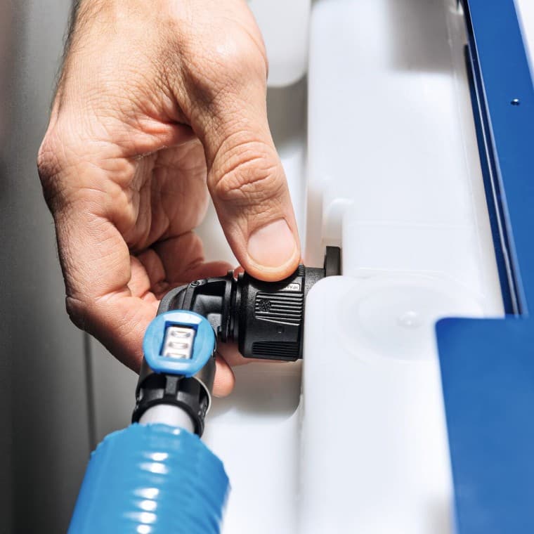 Easy and reliable installation with MasterFix Easy and reliable installation with MasterFix