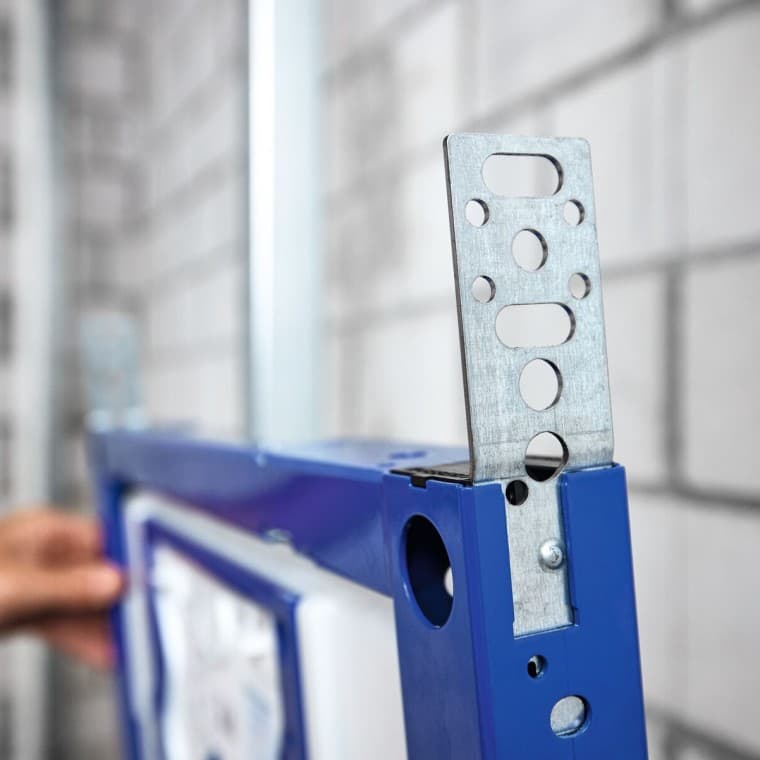 Pull-out side fastening plate Pull-out side fastening plate