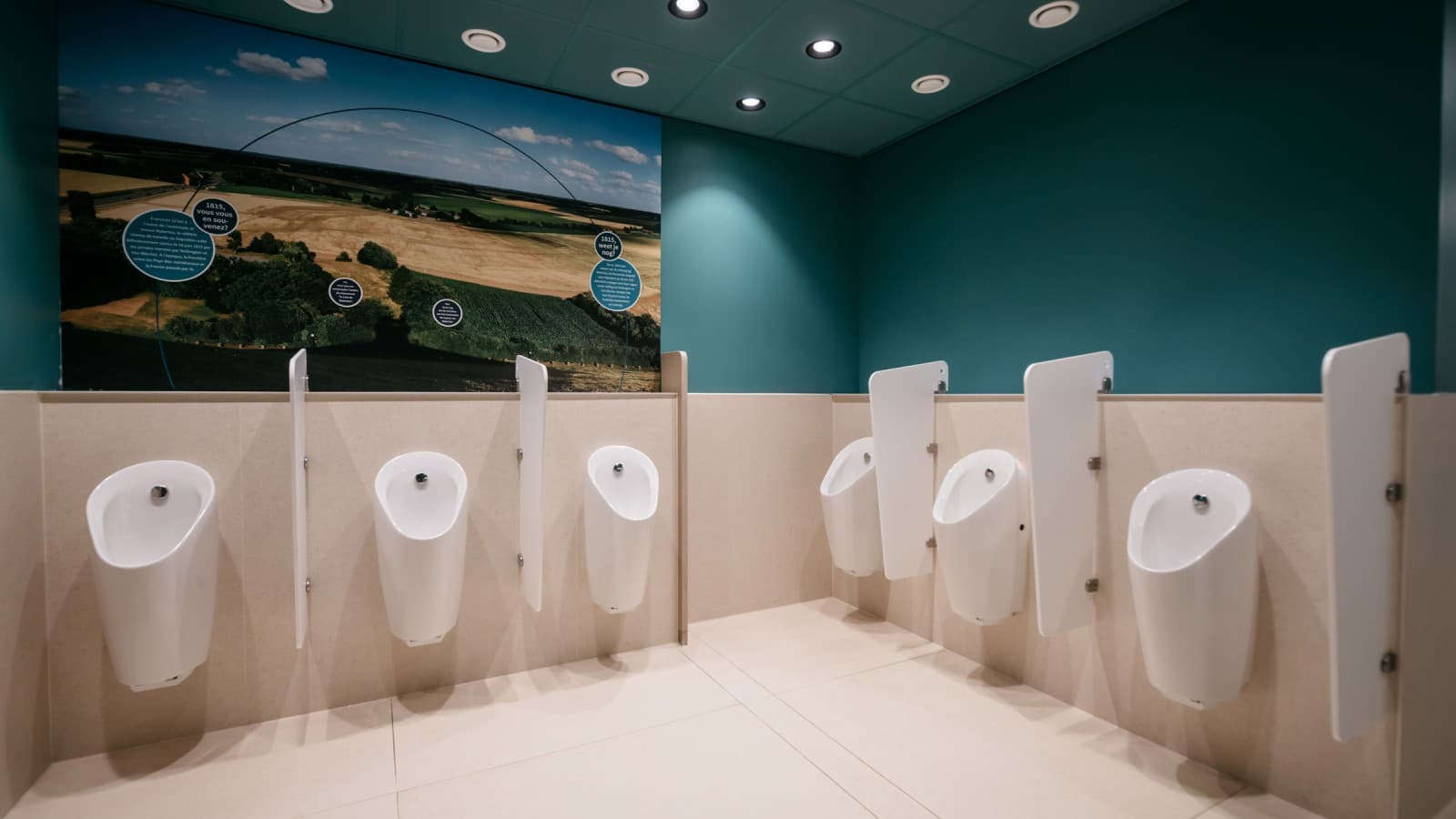 2theloo works closely with Geberit. Many products in front of and behind the wall are from Geberit, such as the Preda urinals (© Michiel Stock) 2theloo works closely with Geberit. Many products in front of and behind the wall are from Geberit, such as the Preda urinals (© Michiel Stock)